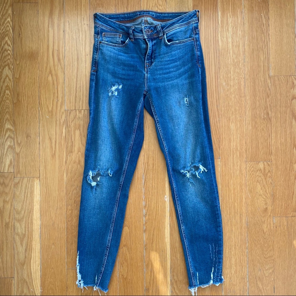 Zara Distressed Skinny Jeans Sz 2